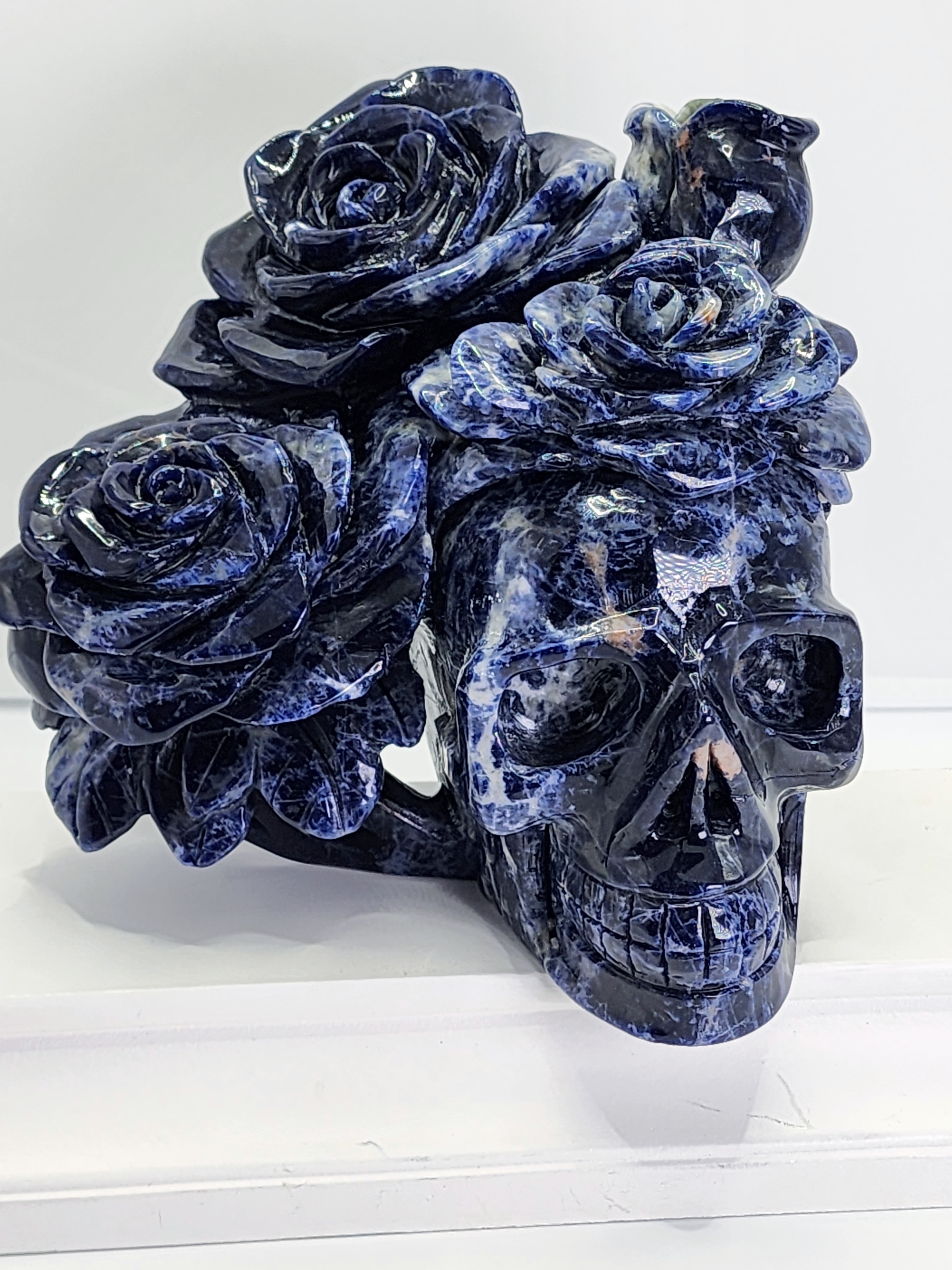 Carvings, crystal carvings, stone carvings, 