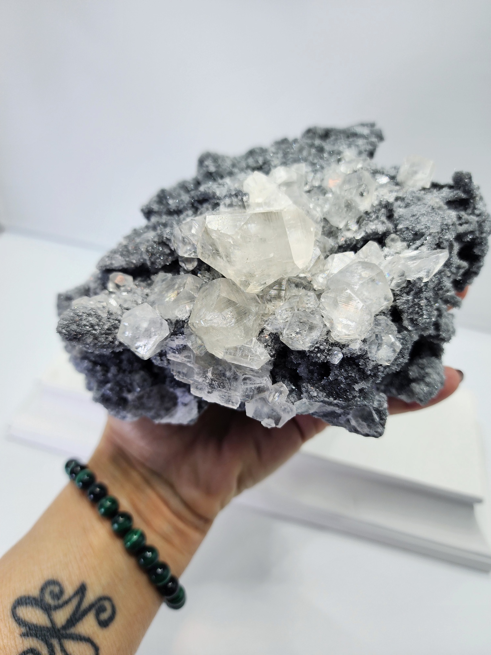 Apophyllite, Druzy
